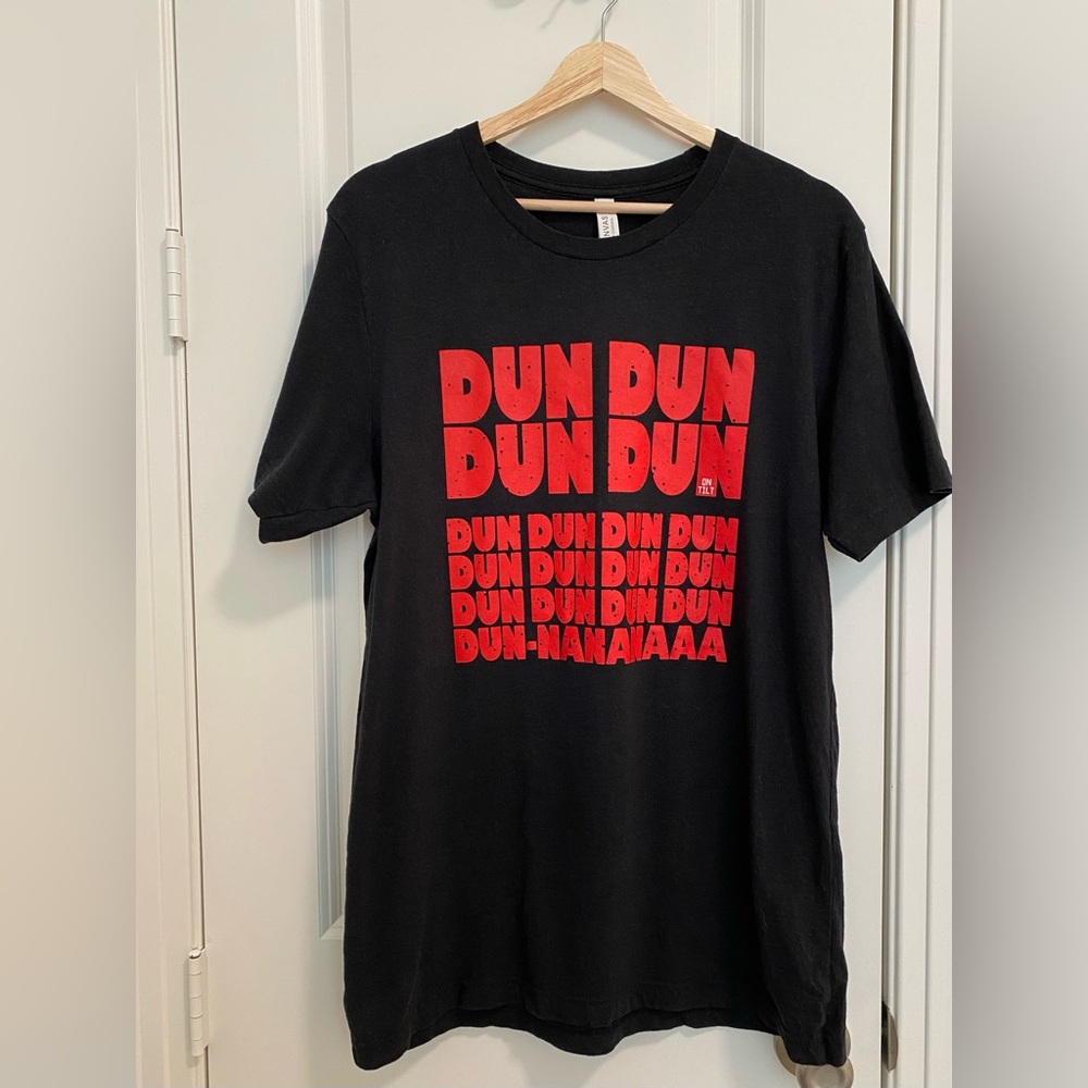 Jaws Black and Red Graphic T-Shirt, Size L